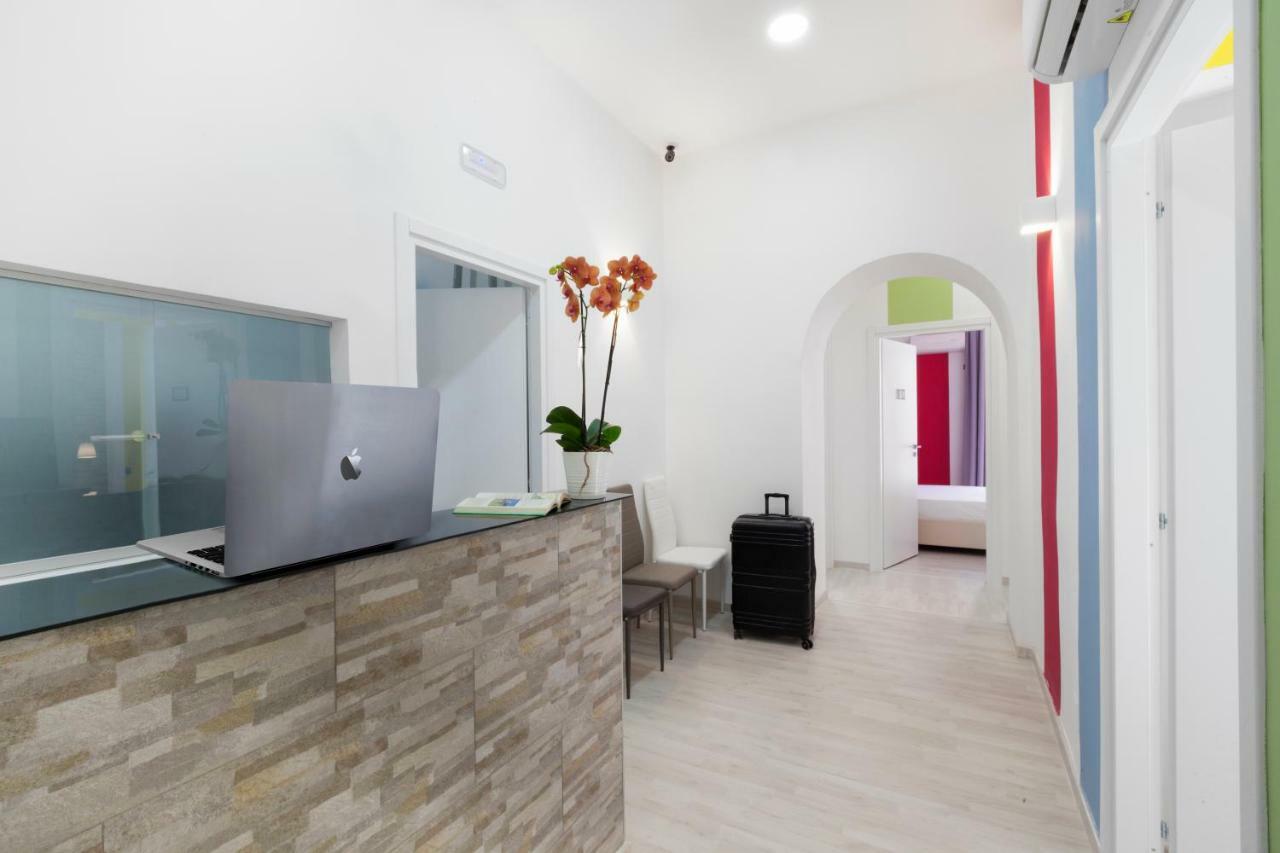Rainbow Napoli Bed & Breakfast Exterior photo